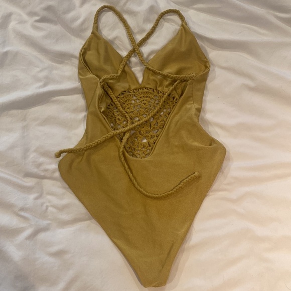 Frankie’s Bikini - Picture 4 of 4